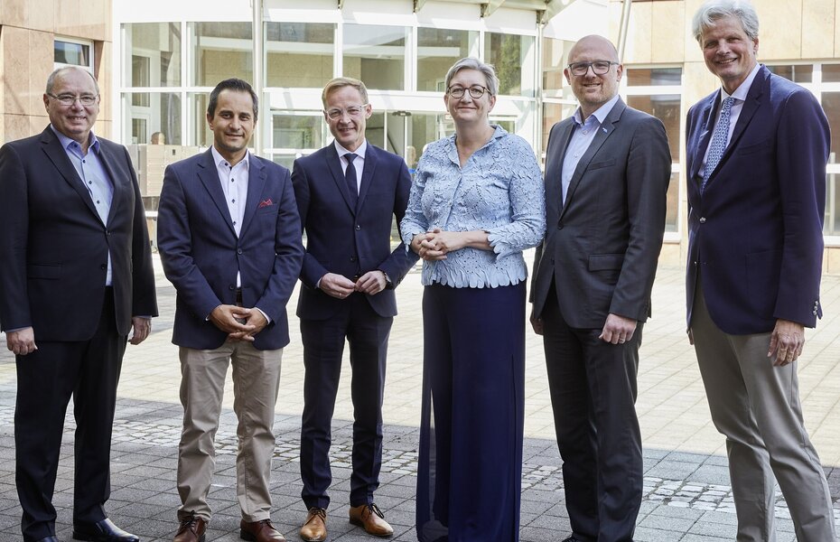 Veranstaltung zur Seilroboter-Technologie für den Mauerwerksbau